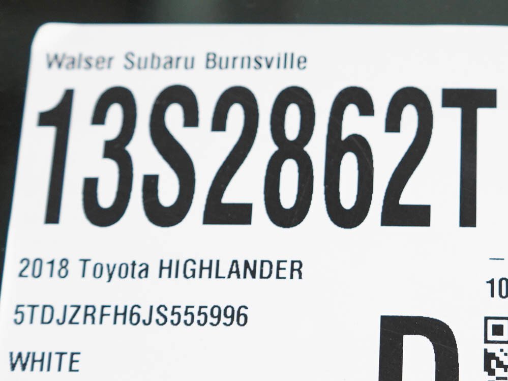 Used 2018 Blizzard Pearl Toyota Xle image 29