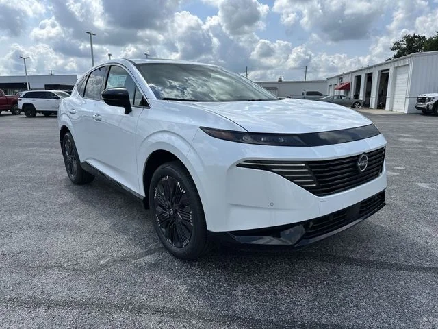 New 2026 Everest White Pearl TriCoat Nissan Platinum image 11