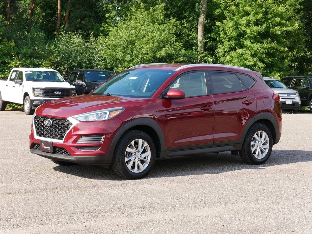 Used 2020 Red Hyundai Value image 6