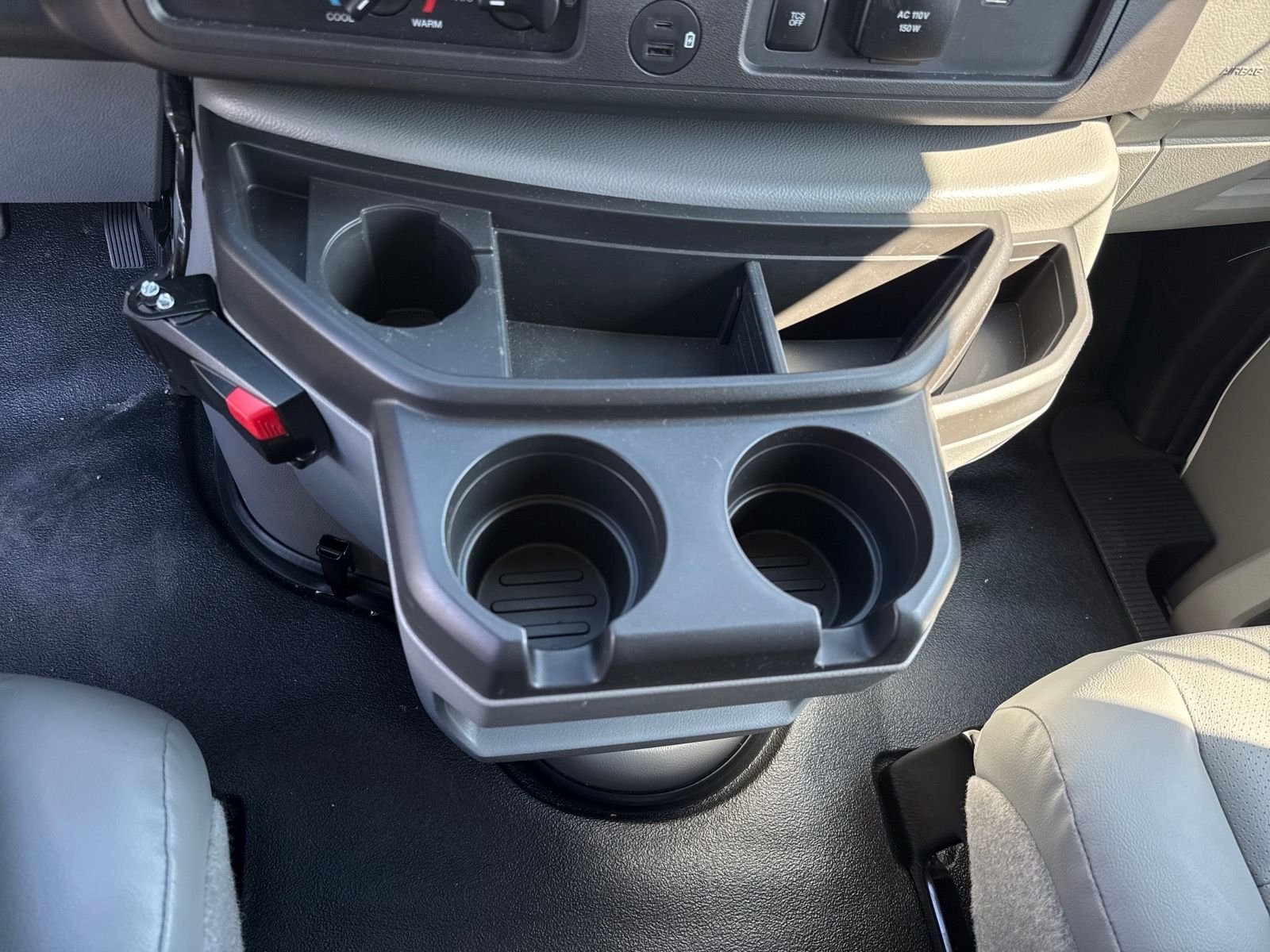 New 2026 Oxford White Ford E-450 DRW image 18