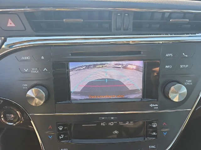 Used 2013 Black Toyota XLE Touring image 22
