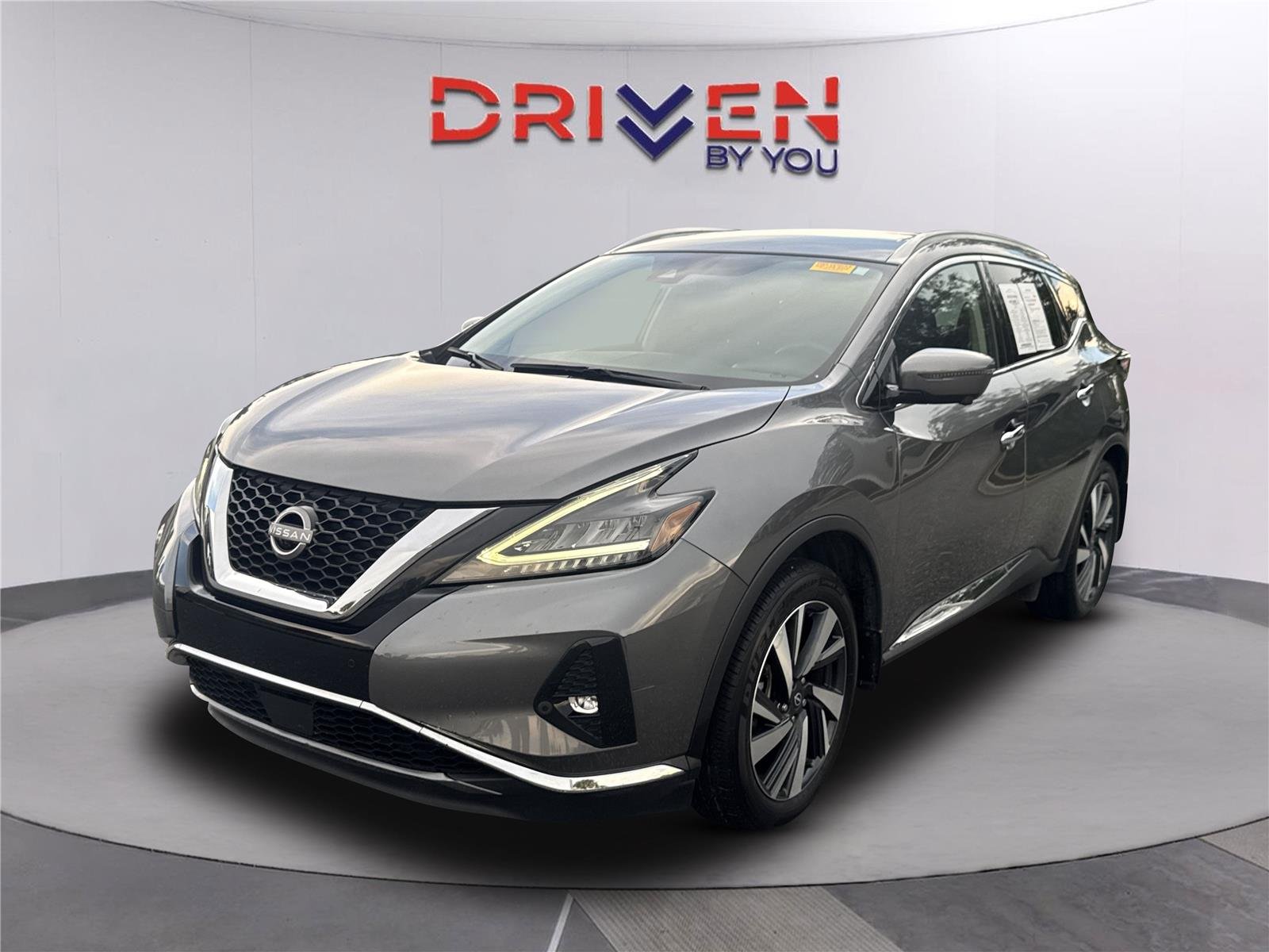 Used 2023 Gun Metallic Nissan SL image 8