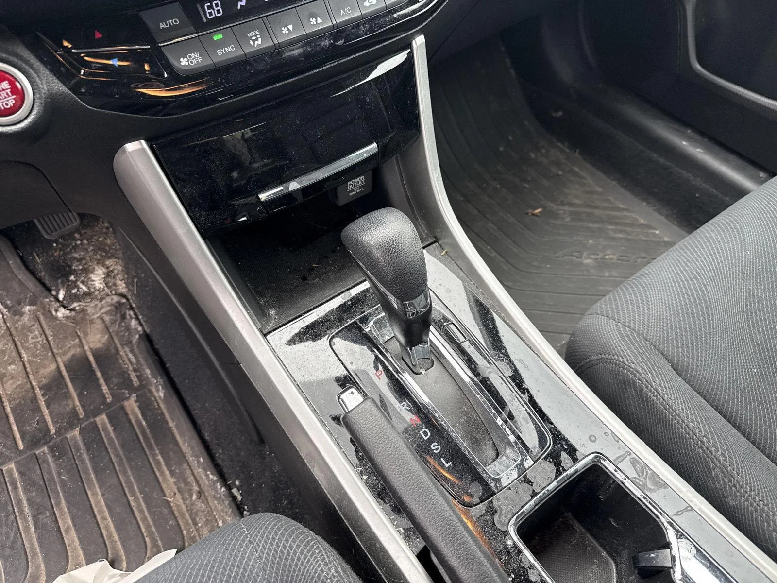 Used 2016  Honda EX image 8