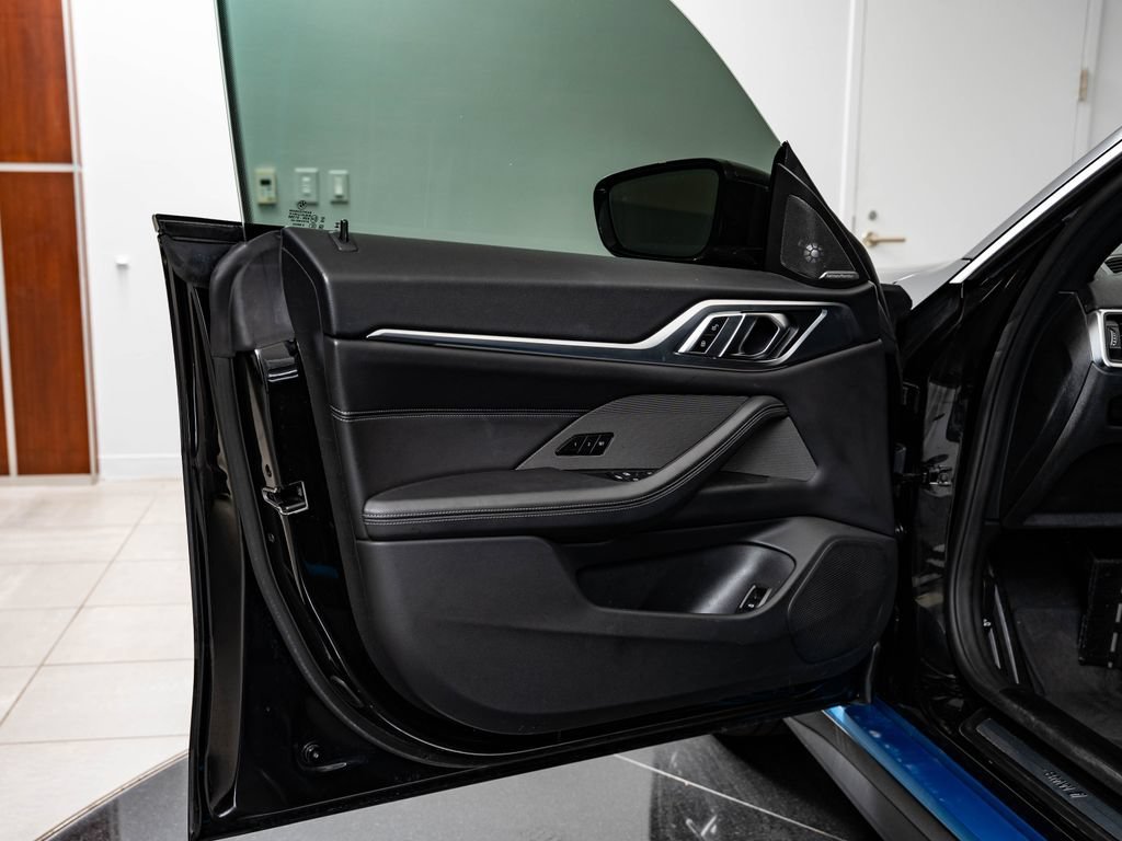 Used 2023 Jet Black BMW eDrive35 image 27