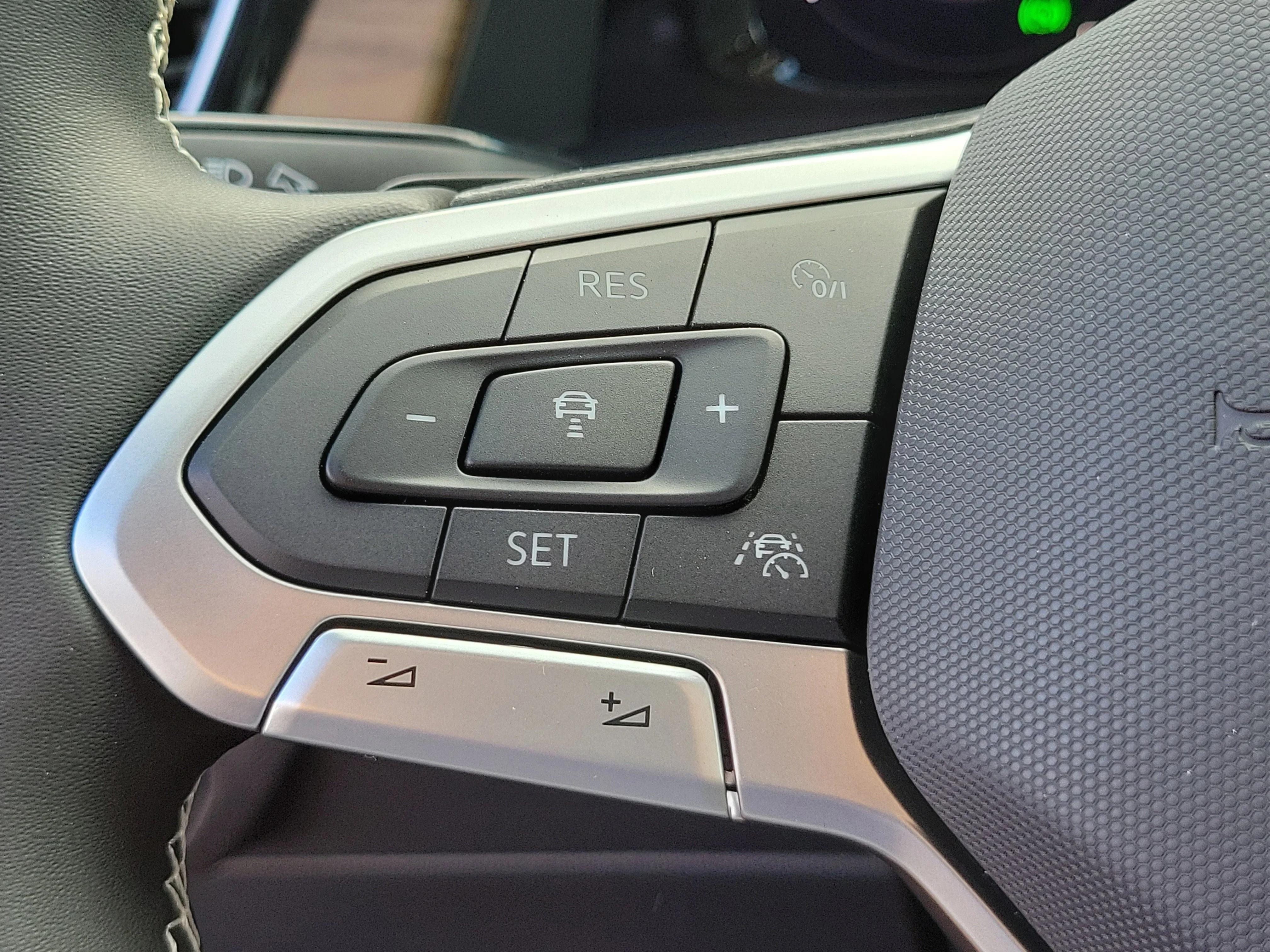 New 2026 Silver Volkswagen SE w/Technology image 26