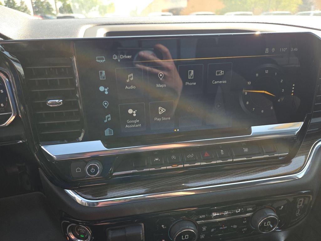 Used 2024 Summit White Chevrolet RST image 10