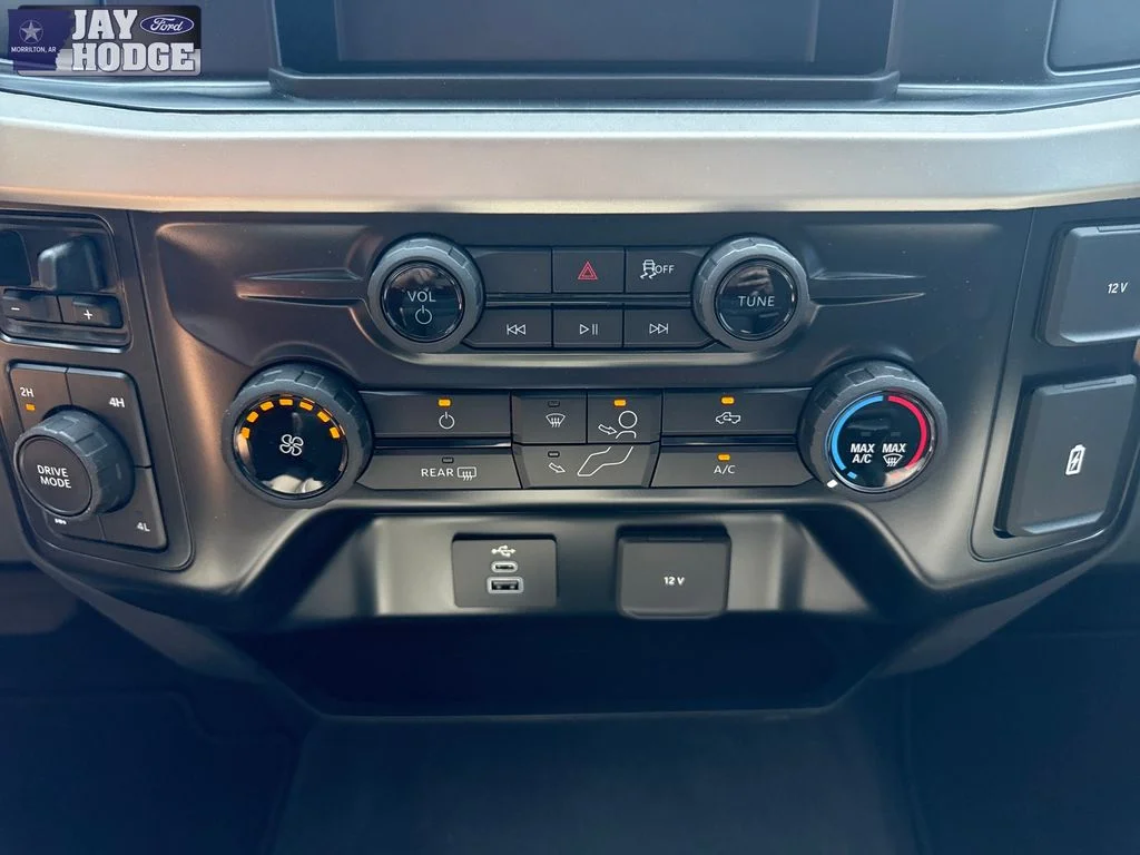 2026 Ford F-350 Super Duty XL - Photo 15