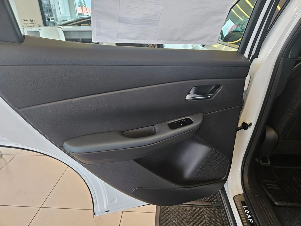 New 2026 Everest White Pearl TriCoat Nissan SV+ image 25