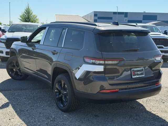 New 2026 Baltic Gray Metallic Clear-Coat Exterior Paint Jeep Limited image 9