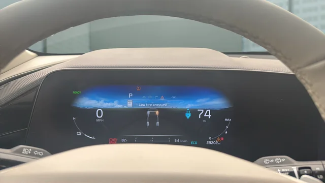 Used 2023 Green Kia Wind image 21