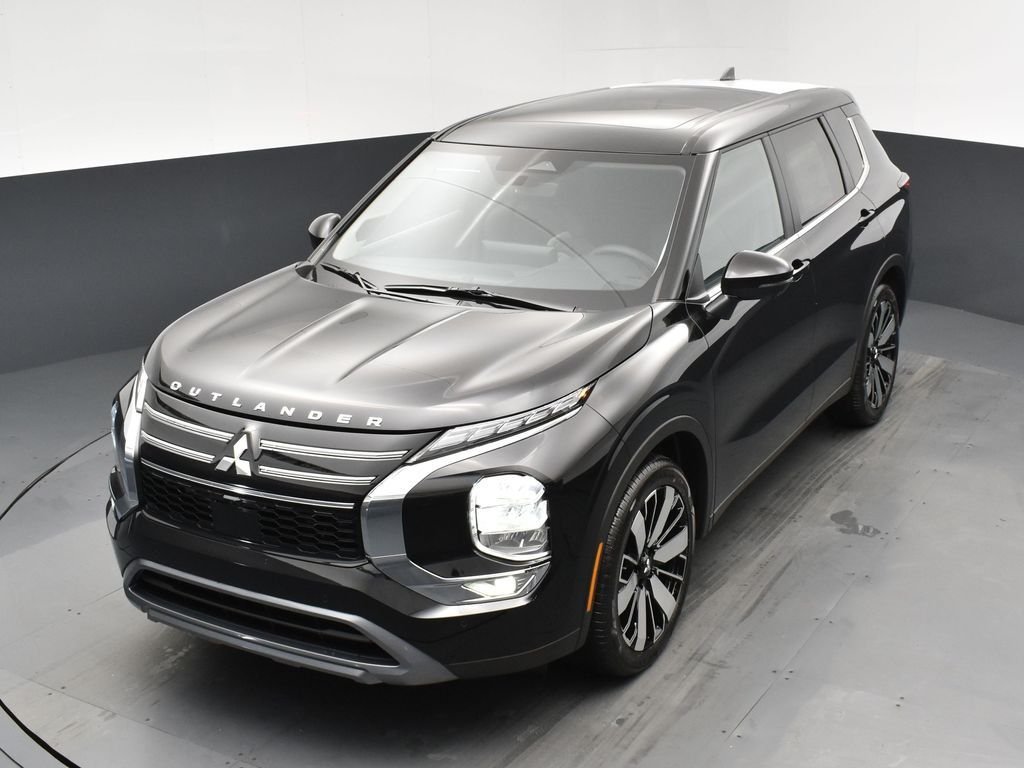 New 2026 Black Mitsubishi SE image 21