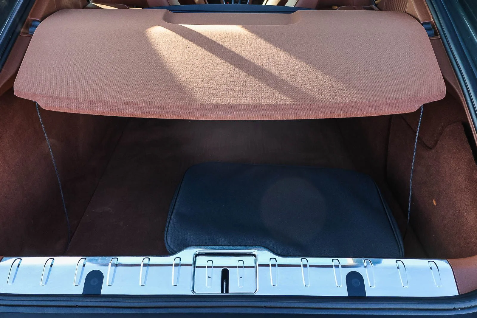 Used 2023 Green Porsche 4S Executive image 27