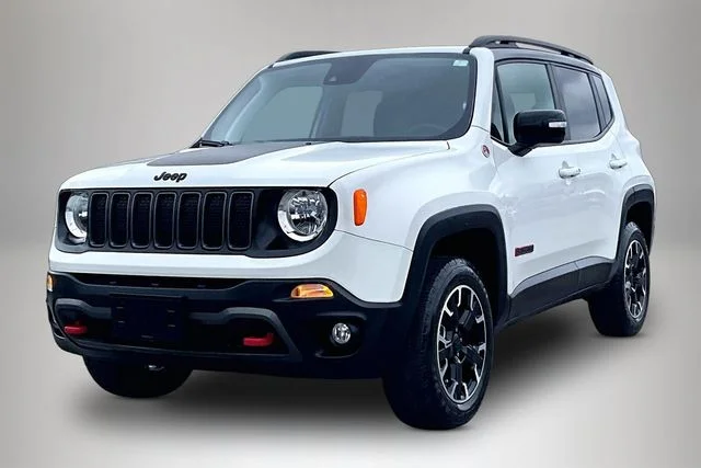 Used 2023 White Jeep Trailhawk image 2