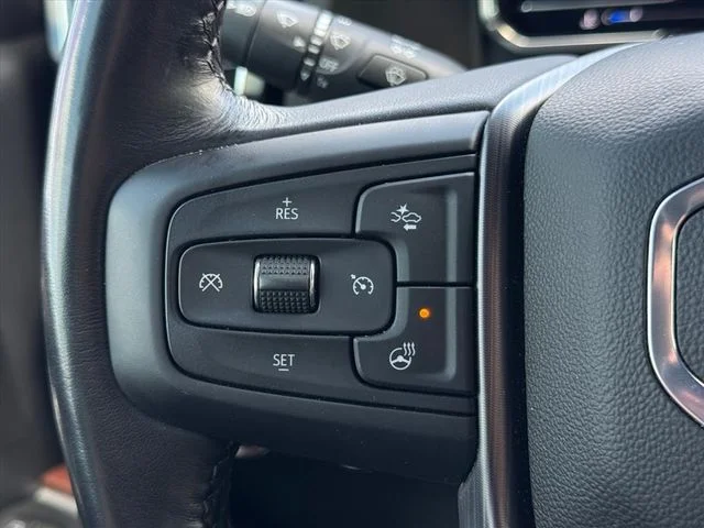 Used 2025 White GMC Denali Ultimate image 24