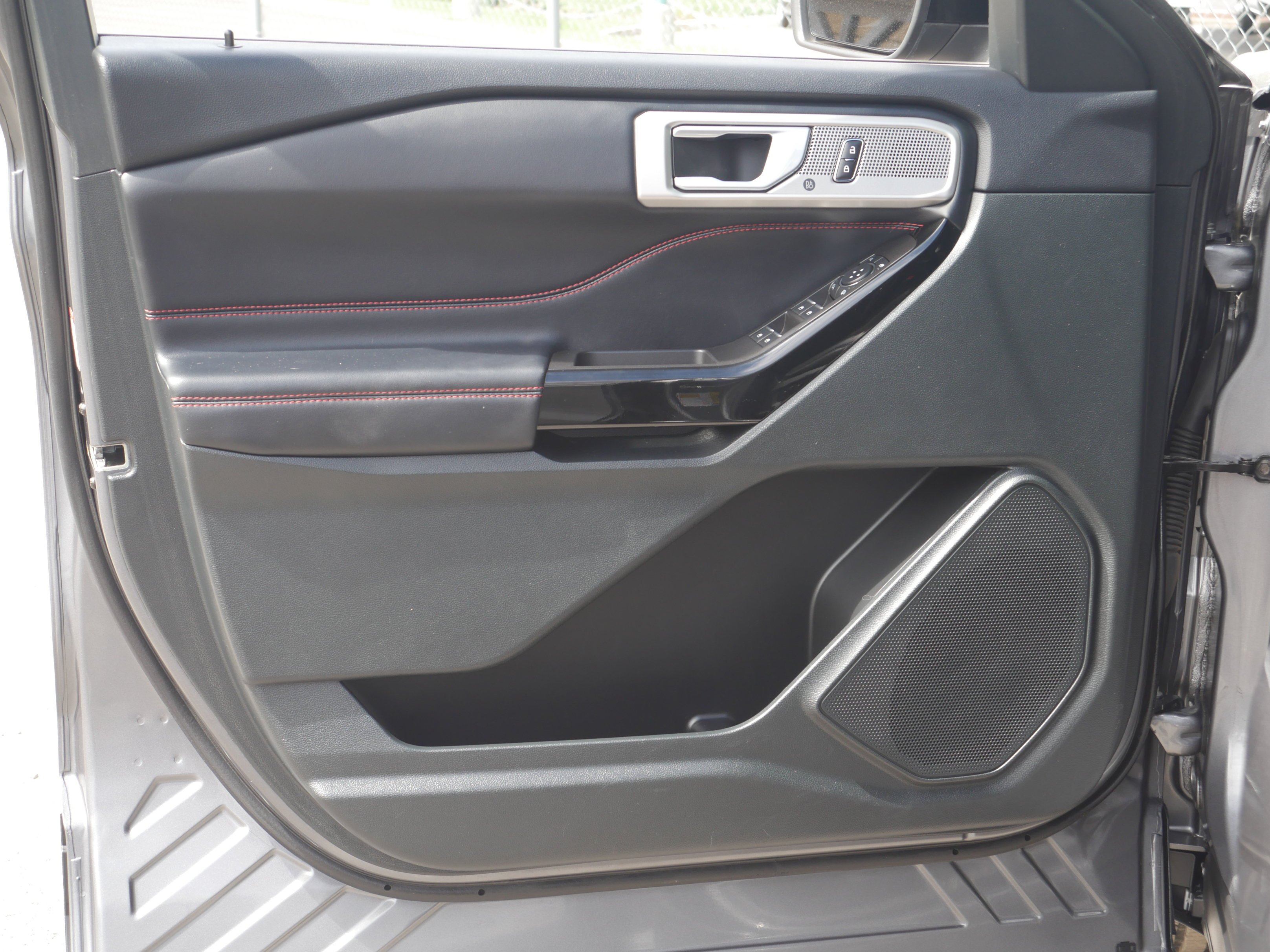 Certified Used 2023 Gray Ford ST-Line image 24