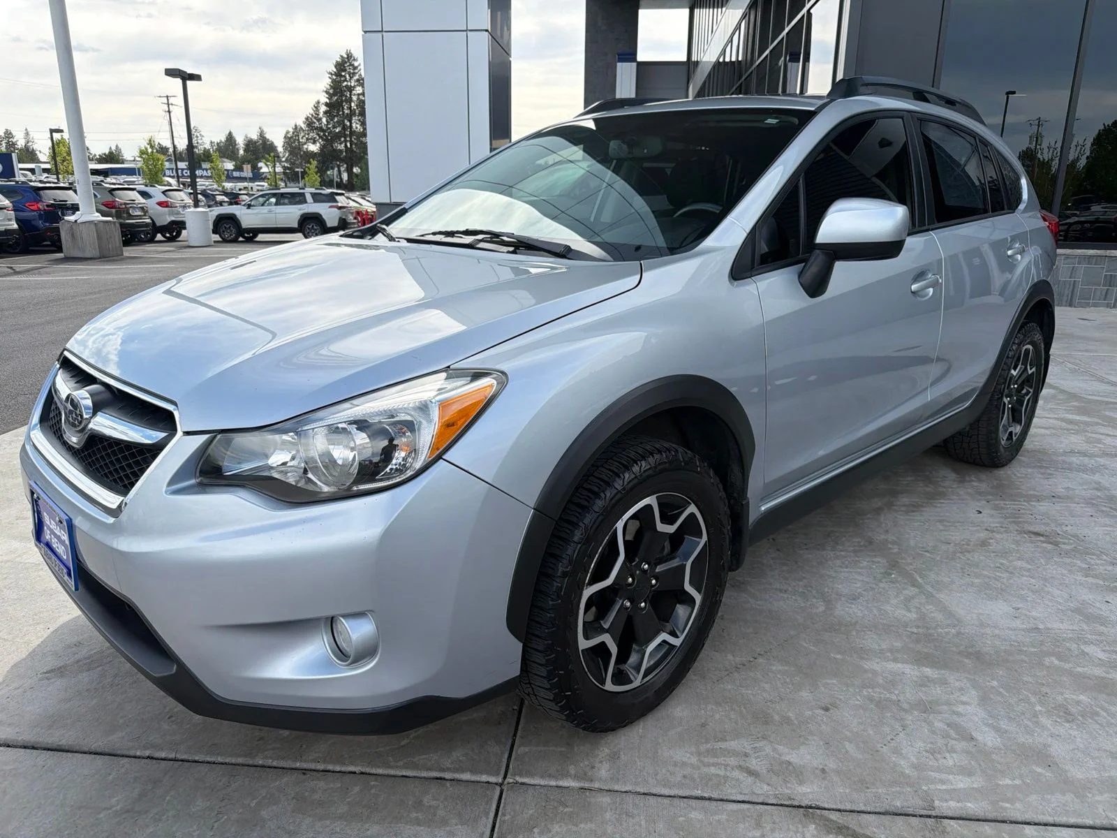 Used 2014 Ice Silver Metallic Subaru 2.0i Premium image 7
