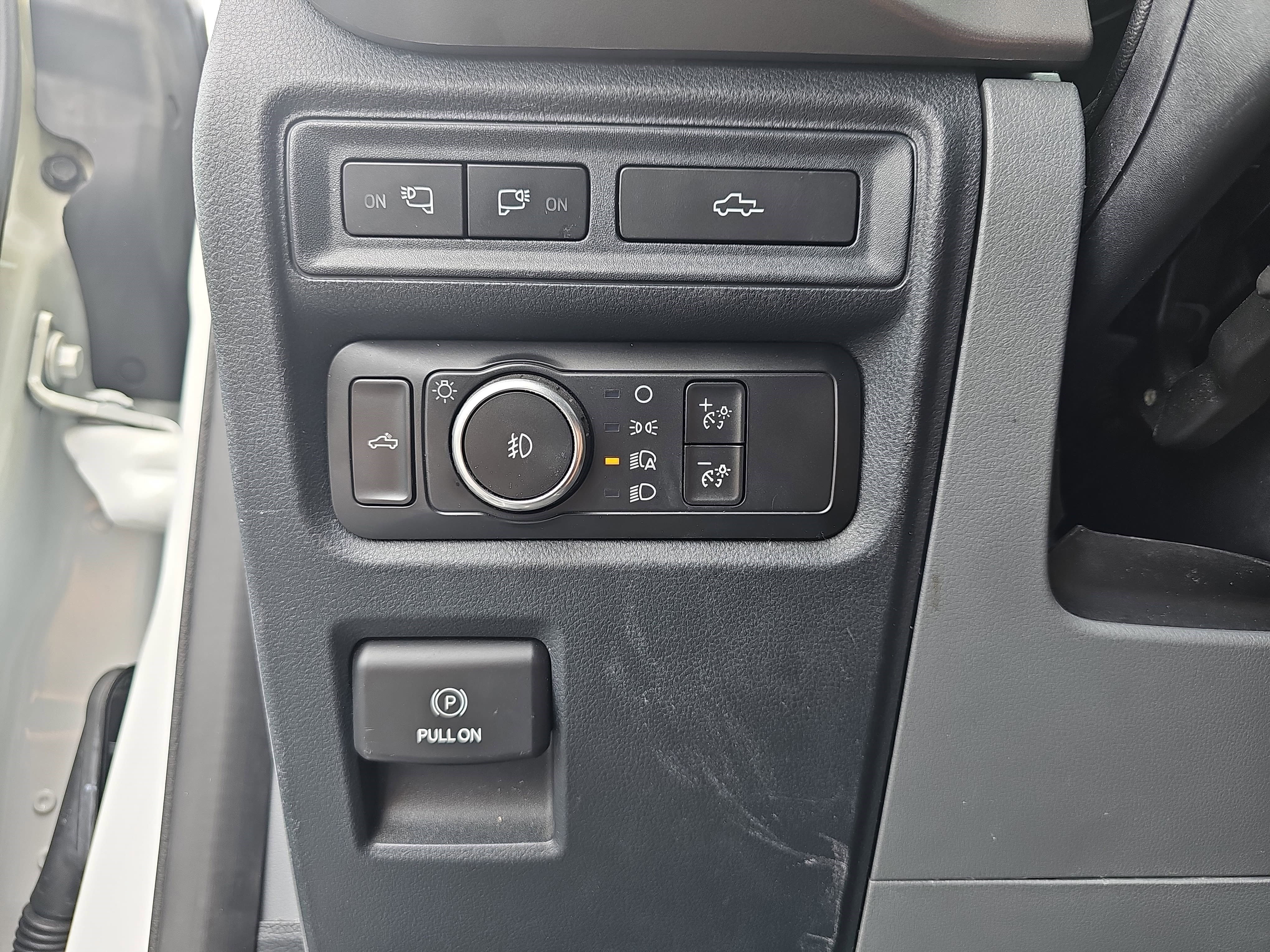 Certified Used 2024 Oxford White Ford XLT image 24