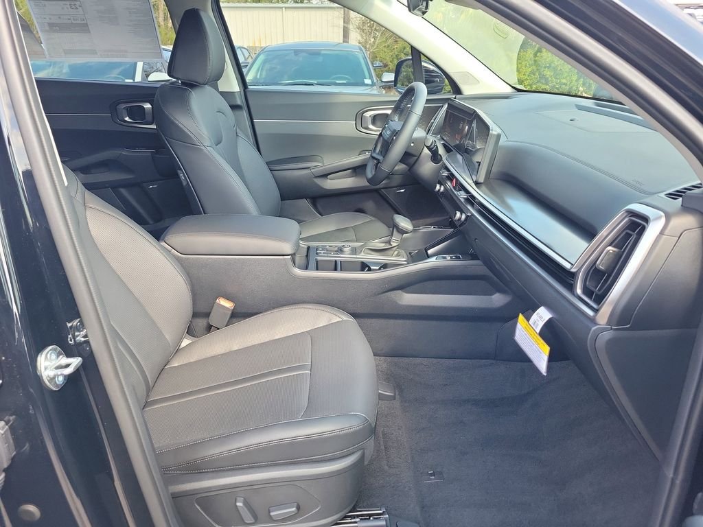 New 2026 Black Kia EX image 7