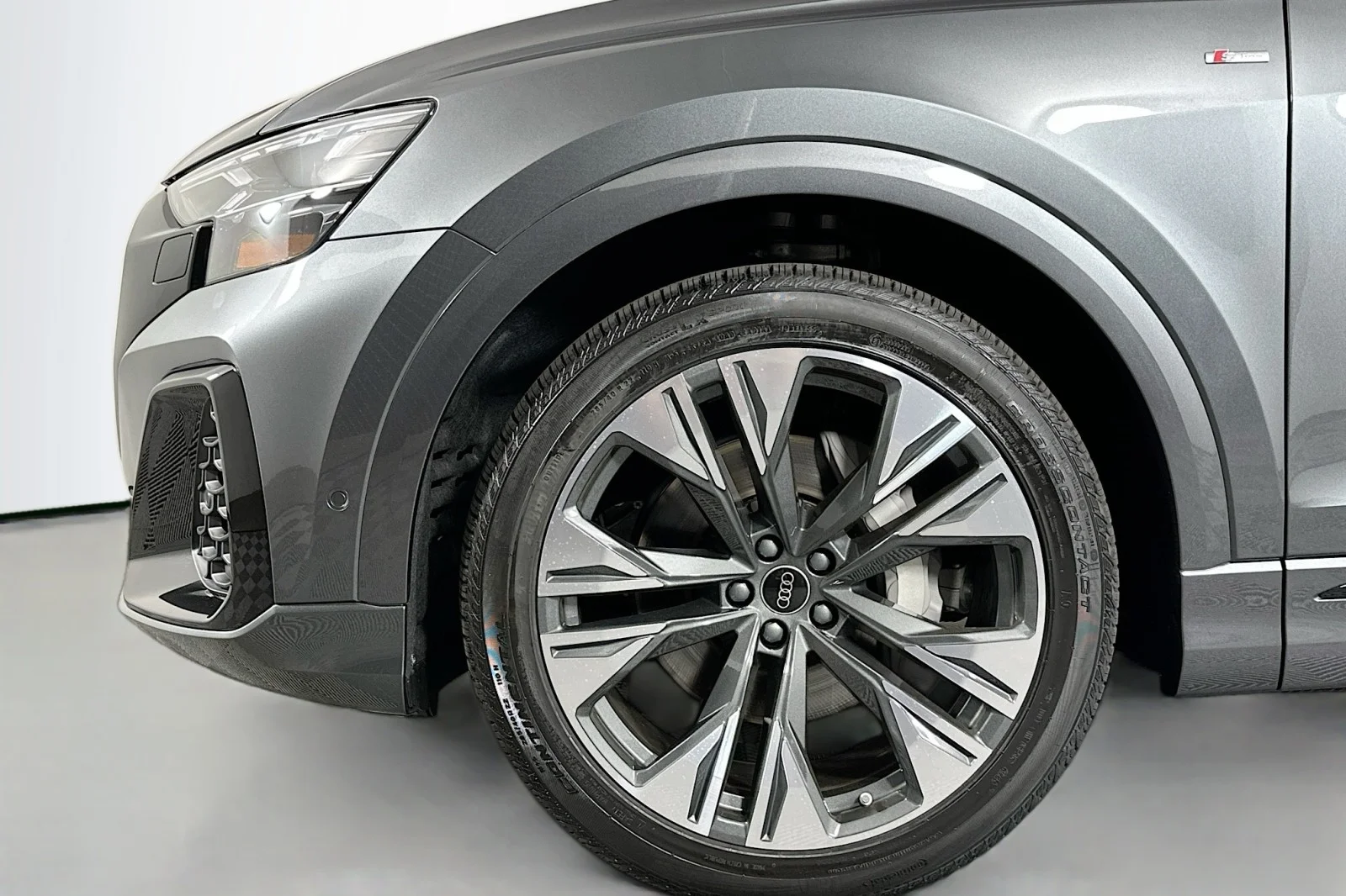 2026 Audi Q8 Prestige - Photo 11