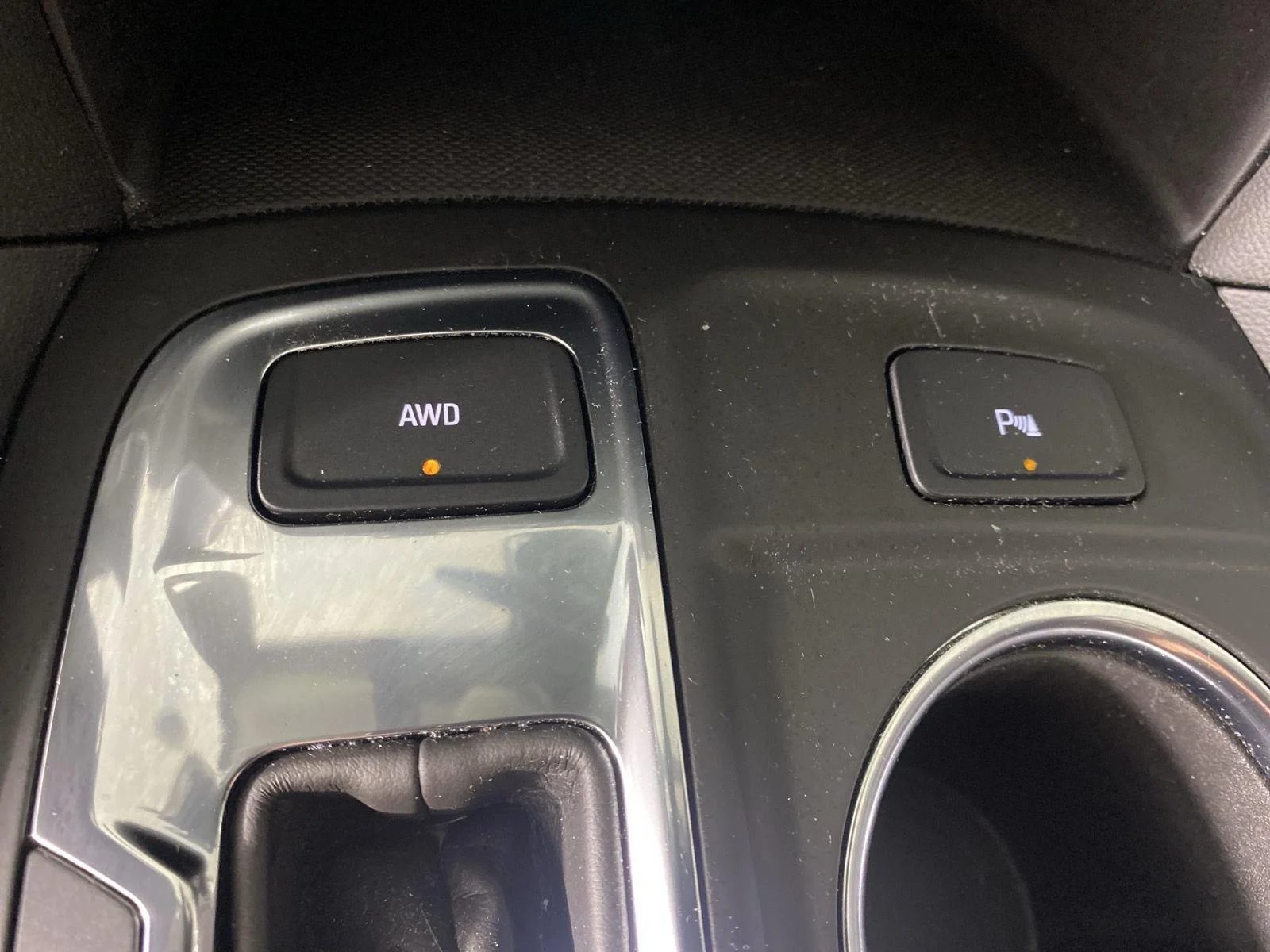Used 2024 Summit White Chevrolet LT image 21
