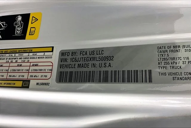 Used 2021 White Jeep Mojave image 18