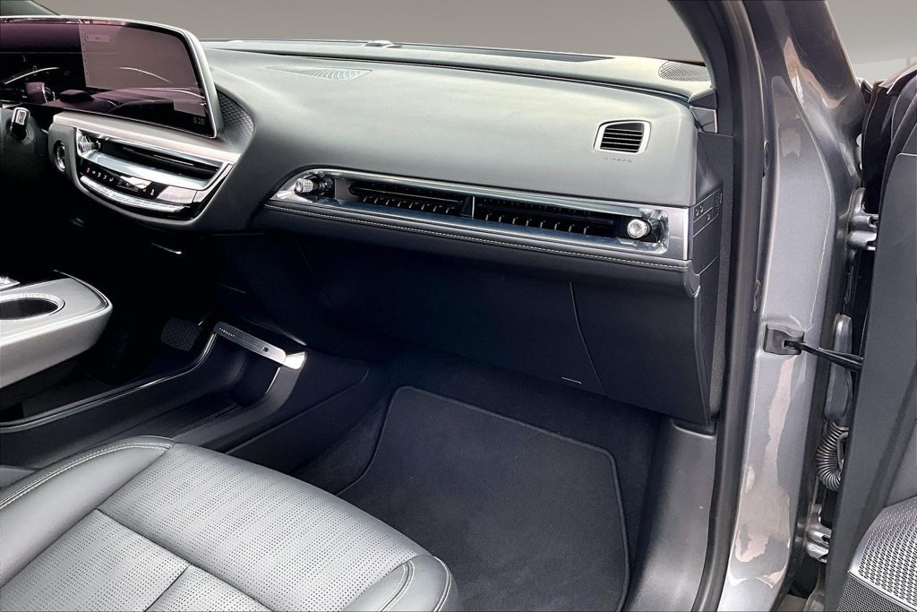 Used 2023 Gray Cadillac Luxury image 16