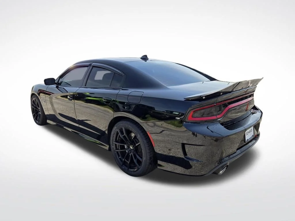 Used 2019 Black Dodge R/T Scat Pack image 5