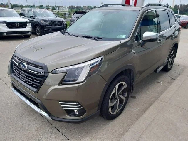 Used 2023  SUBARU  image 5