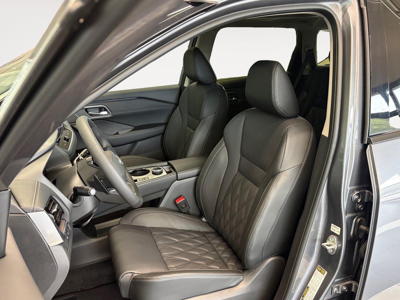 New 2026 Gun Metallic Nissan Platinum image 23
