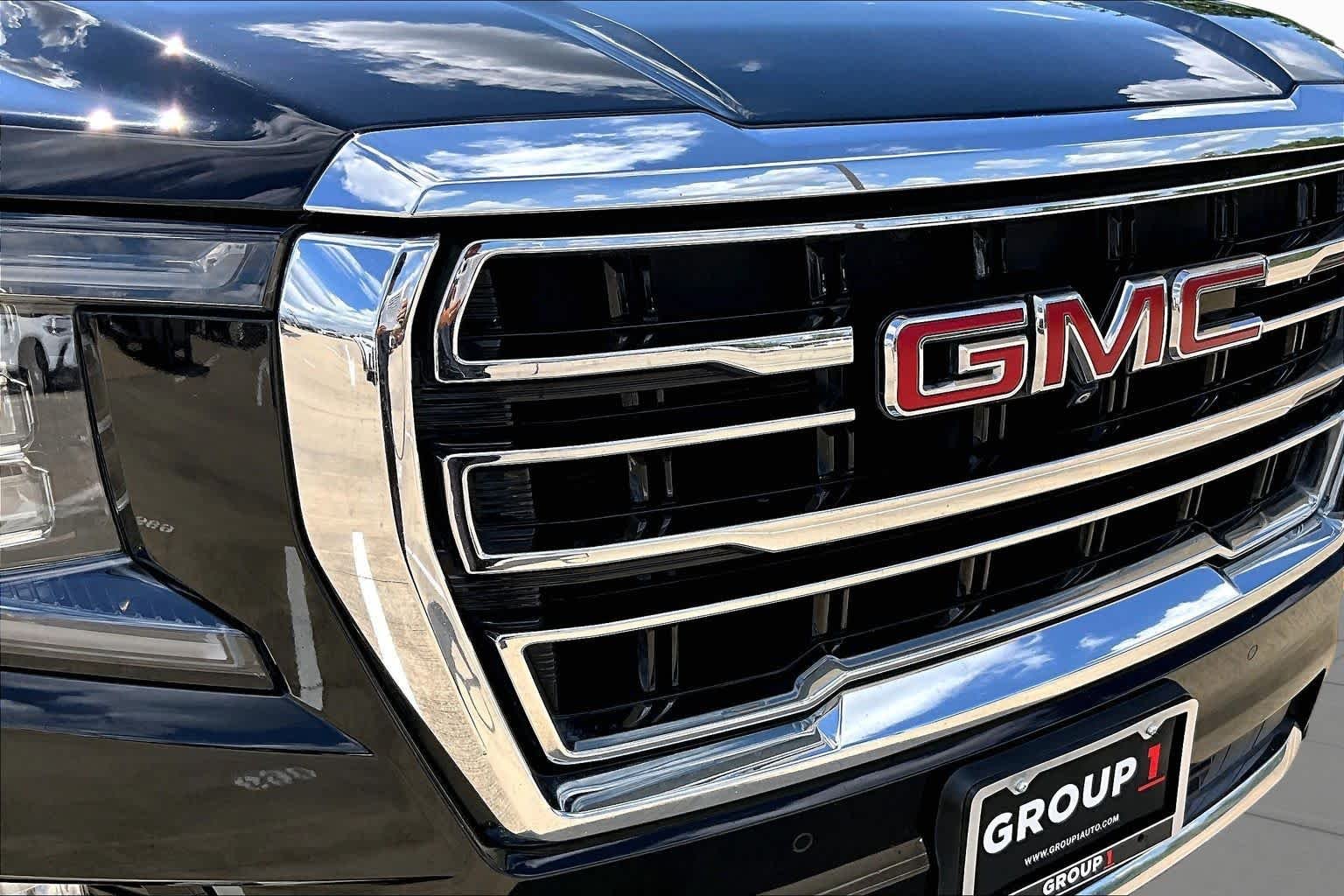 Used 2021 Onyx Black GMC SLT image 30