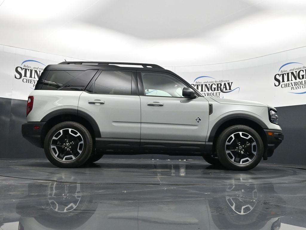 Used 2023 Green Ford Outer Banks image 33