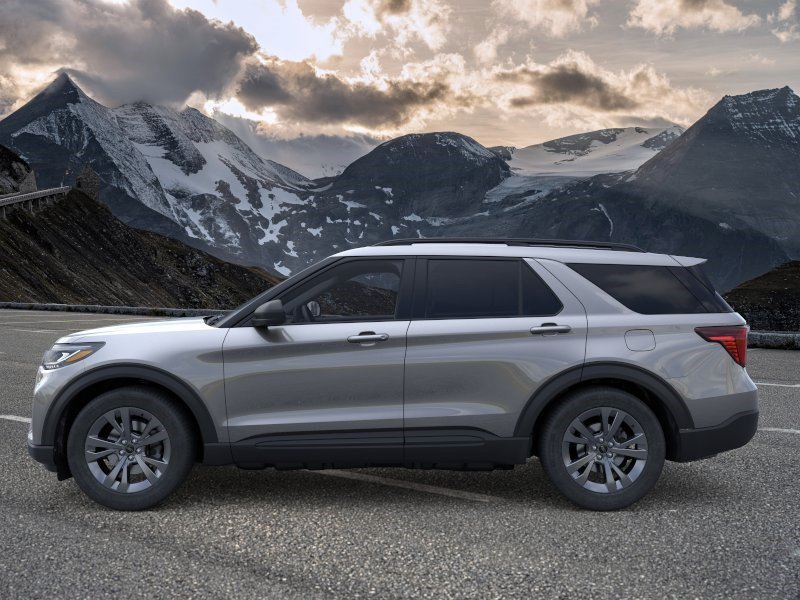 New 2026 Carbonized Gray Metallic Ford Active image 3