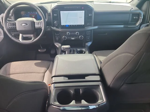 Used 2024 Silver Ford XLT image 14