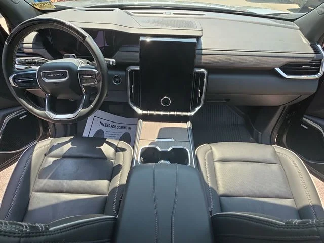 Used 2025 Silver GMC Denali image 10