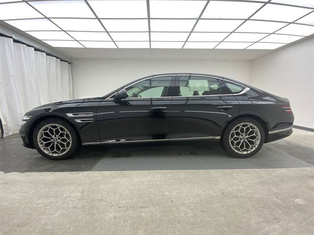 Used 2021 Vik Black Genesis 2.5T image 3