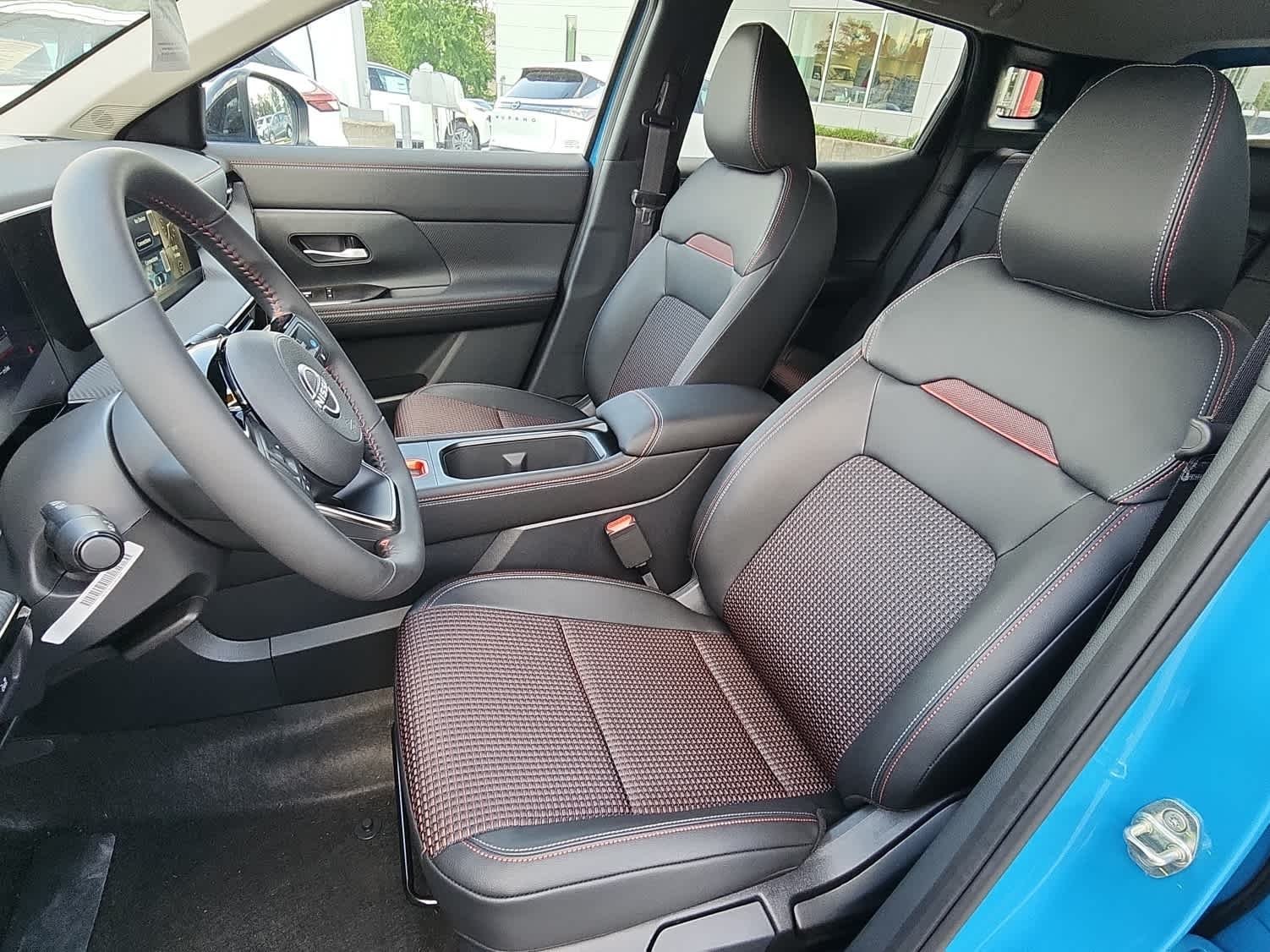 2025 Nissan Kicks SR - Photo 10