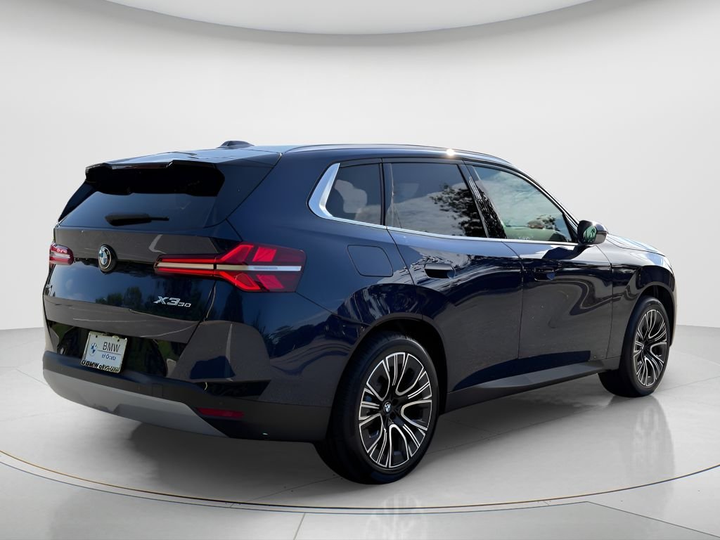 New 2026 Tanzanite Blue II Metallic BMW 30 xDrive image 5