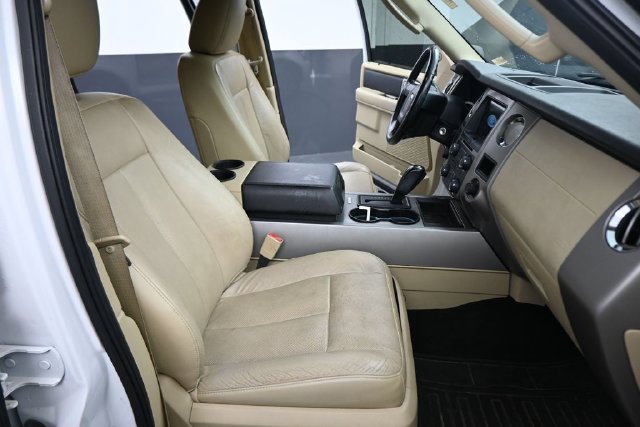 Used 2017 White Ford XLT image 14
