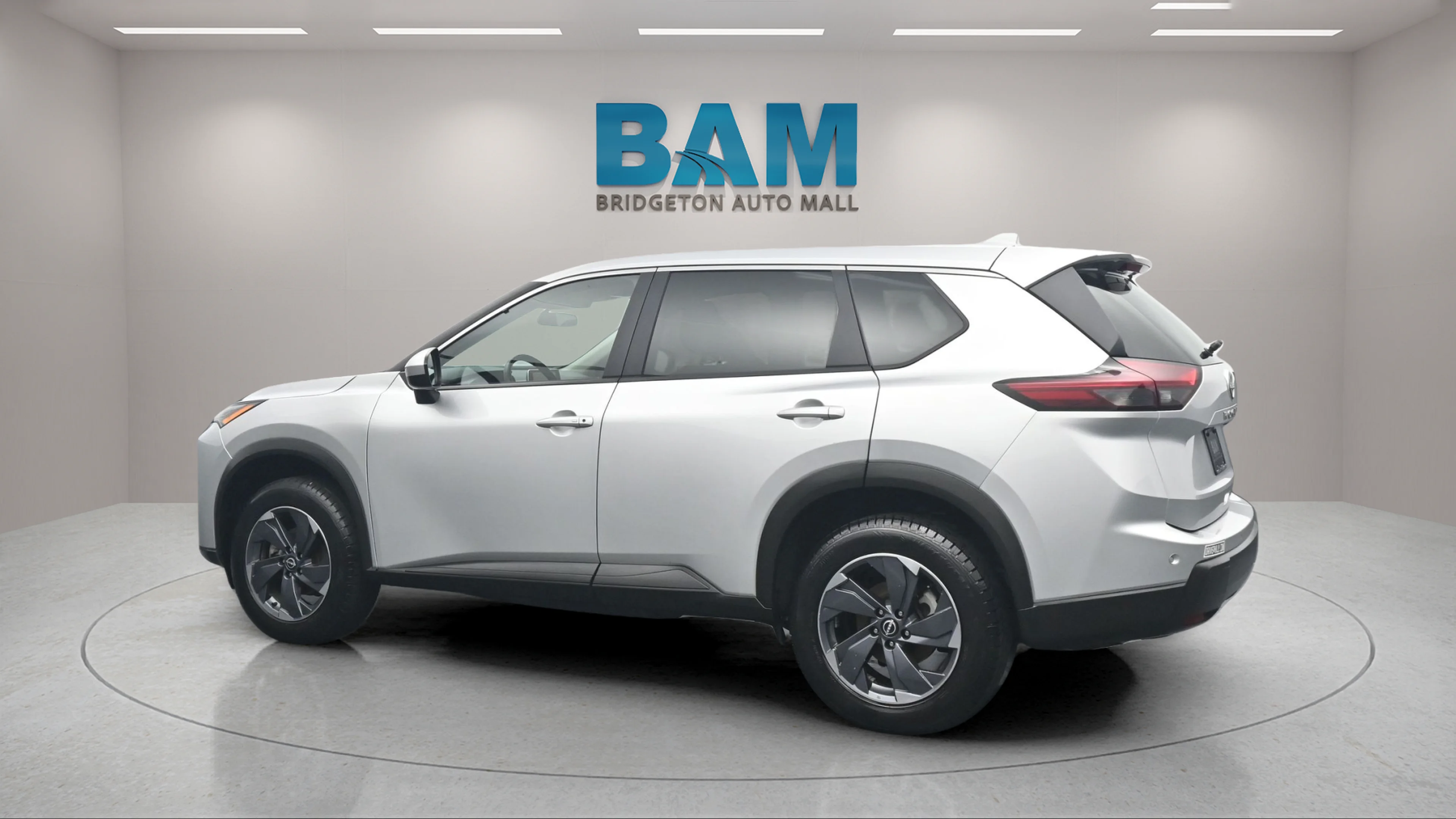 Used 2025 Brilliant Silver Metallic Nissan SV image 3