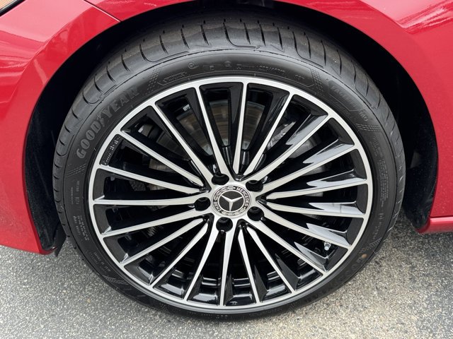 New 2026 MANUFAKTUR Patagonia Red Metallic Mercedes-Benz C 300 image 8