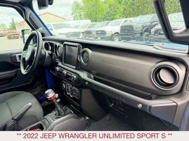 Used 2022 Blue Jeep Unlimited Sport S image 7