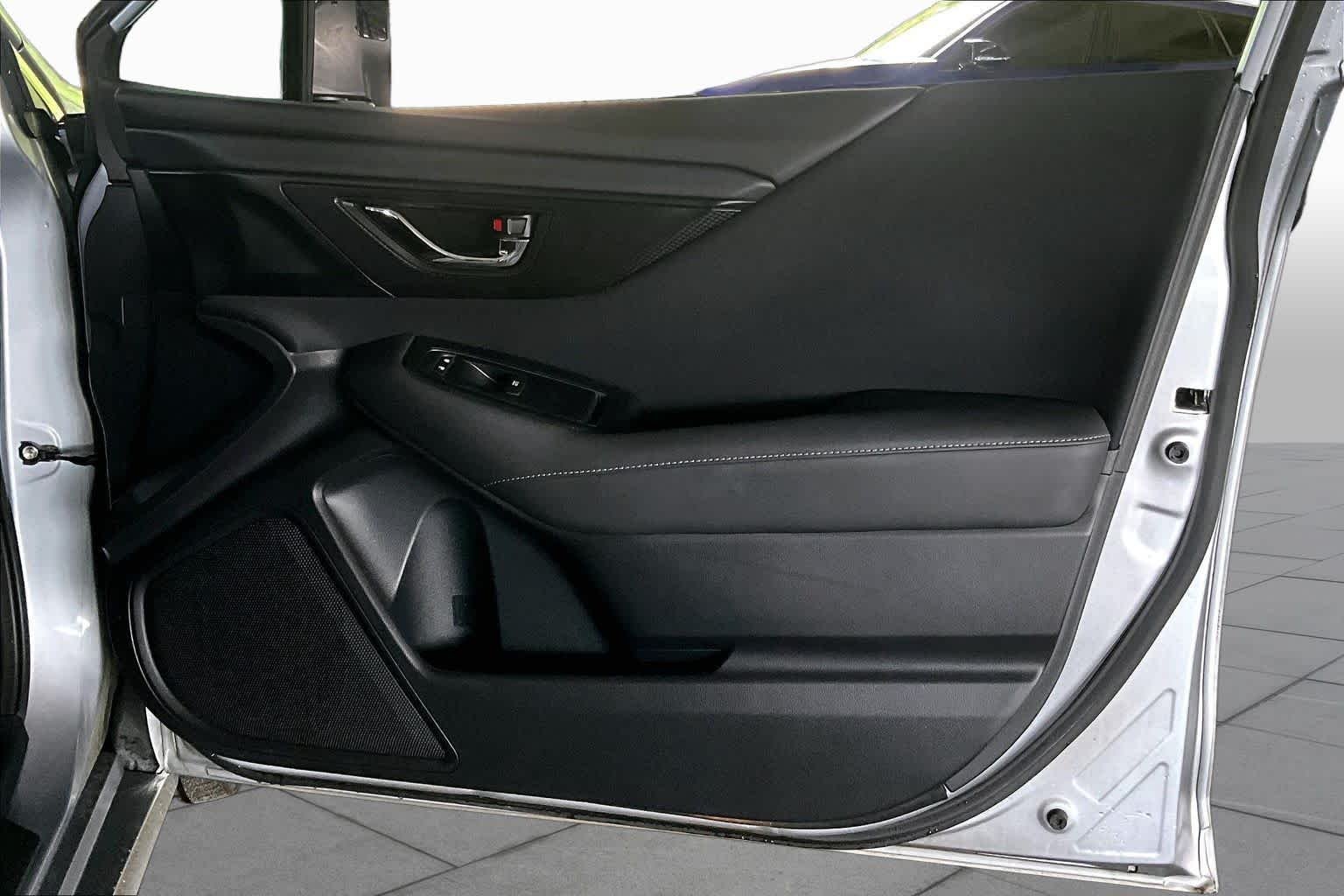 Used 2022 Ice Silver Metallic Subaru Premium image 21
