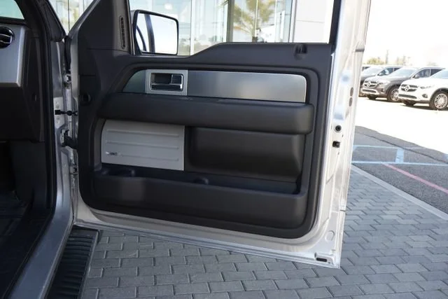 Used 2014  Ford XL image 15