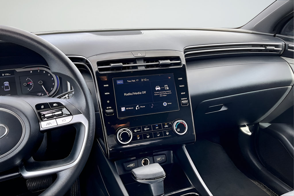 Used 2022 Black Hyundai SEL image 9