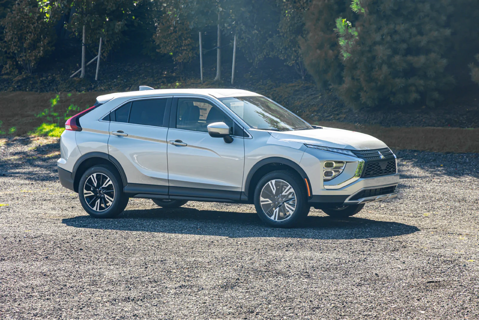 New 2025 Silver Mitsubishi SE 1.5T S-AWC image 11