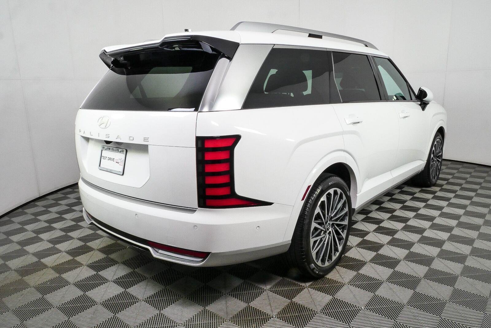 Certified Used 2026 Creamy White Pearl Hyundai Calligraphy image 37