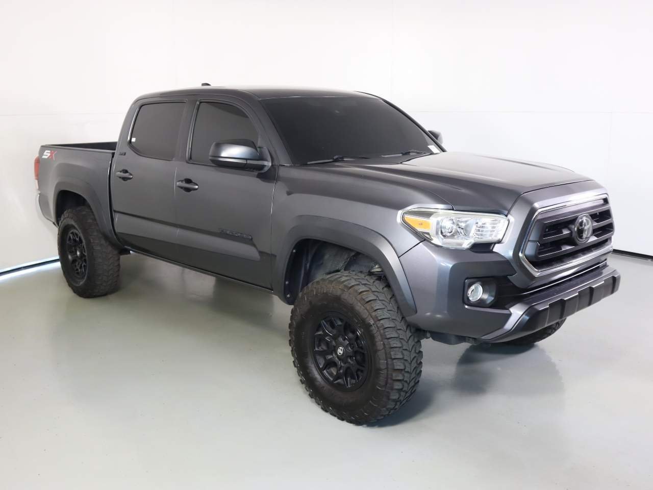 Used 2023 Magnetic Gray Metallic Toyota SR5 V6 Crew Cab image 5