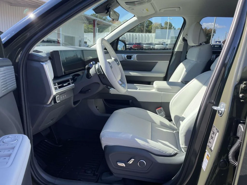 New 2026 Green Hyundai SEL image 16