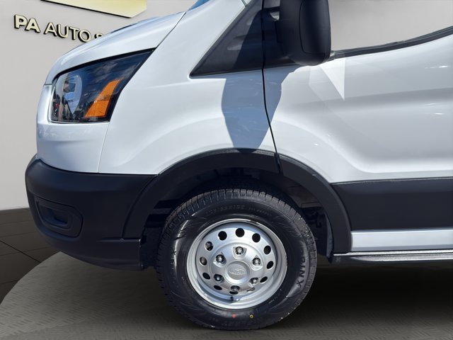 Used 2025 White Ford  image 24