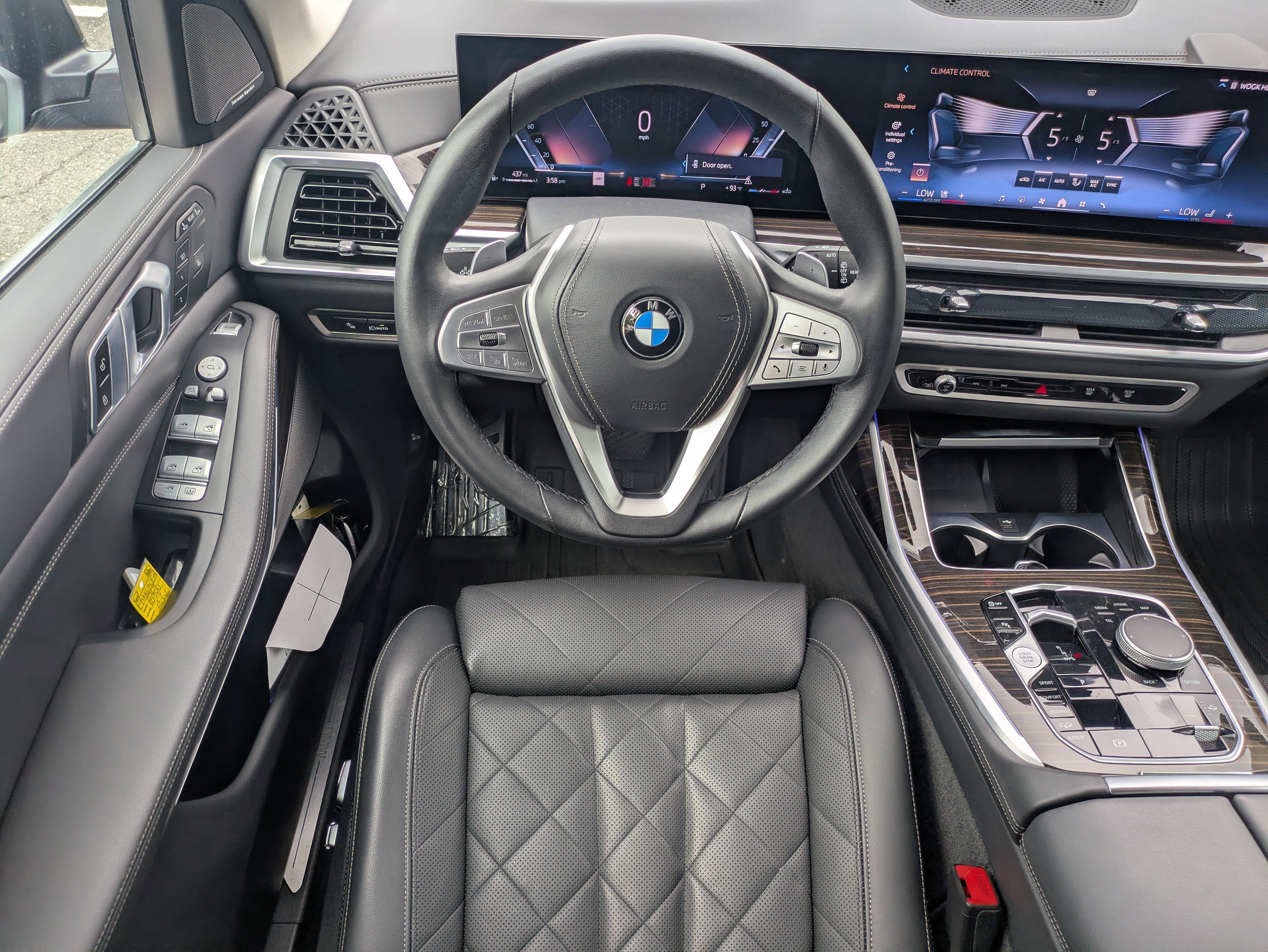 Used 2025 Black Sapphire Metallic BMW xDrive40i image 15